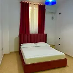 Drita's Oda ve Kahvaltı Golem (Tirana)