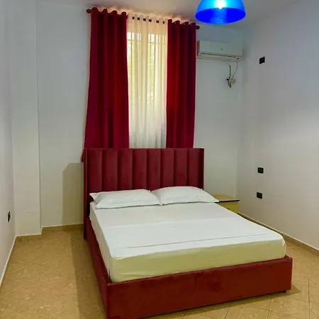 Drita's B&B 골렘
