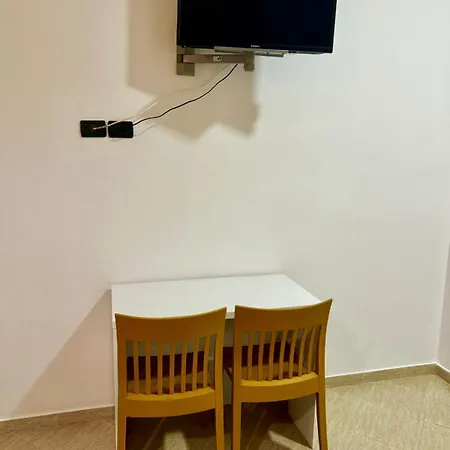 Bed & Breakfast Drita's Golem (Tirana)